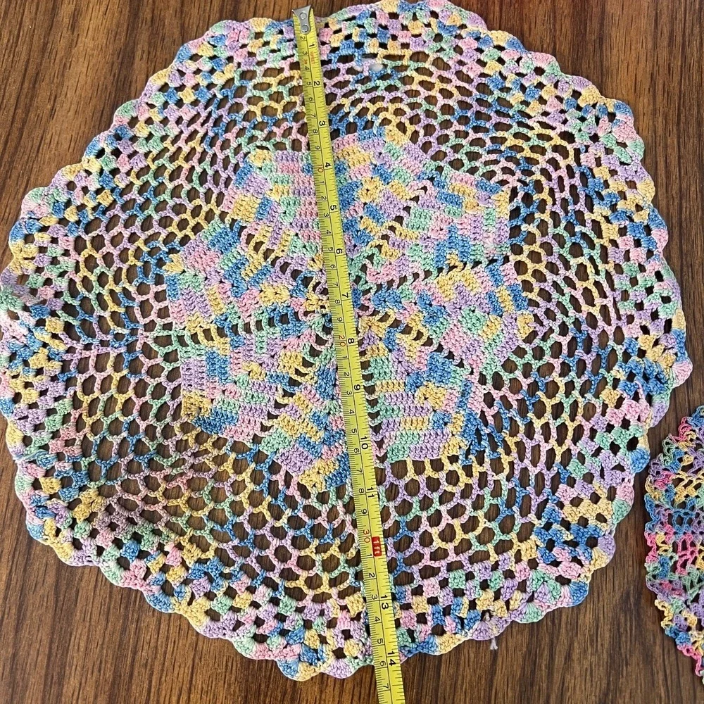 Lot of 2 VINTAGE CROCHET HANDMADE Doilies 14